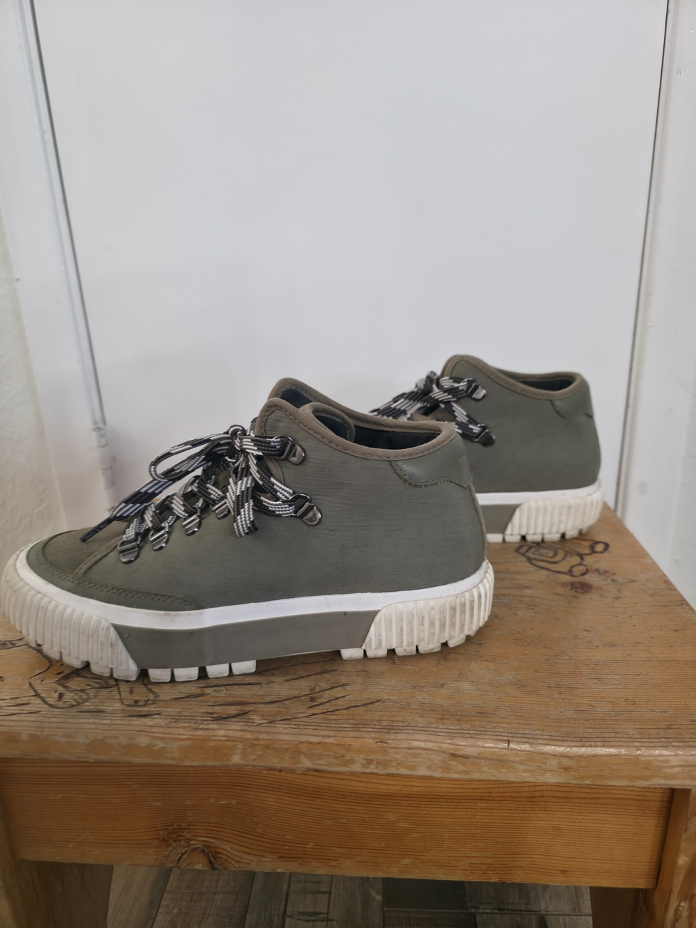 Rag & Bone RB Army Hiker Low sneakers in light olive - Picture 2 of 5